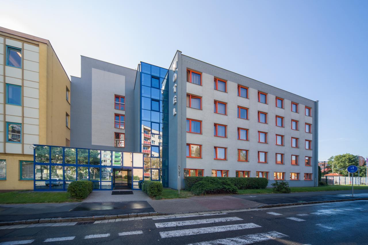 Hotel Arnost Garni Pardubice Exterior photo
